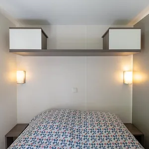 https://camping-le-parc-des-monges.fr-provencehotel.com