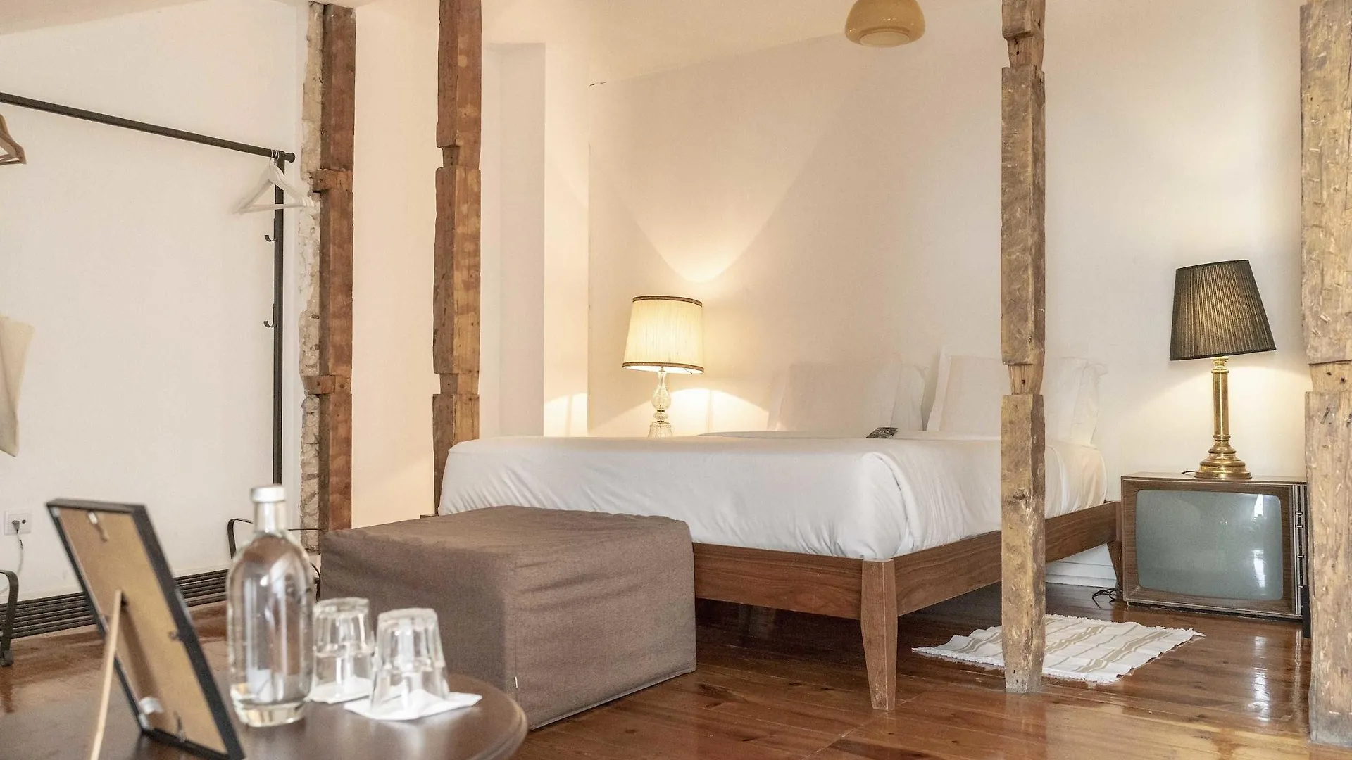 Hostel Independente Principe Real Lizbona