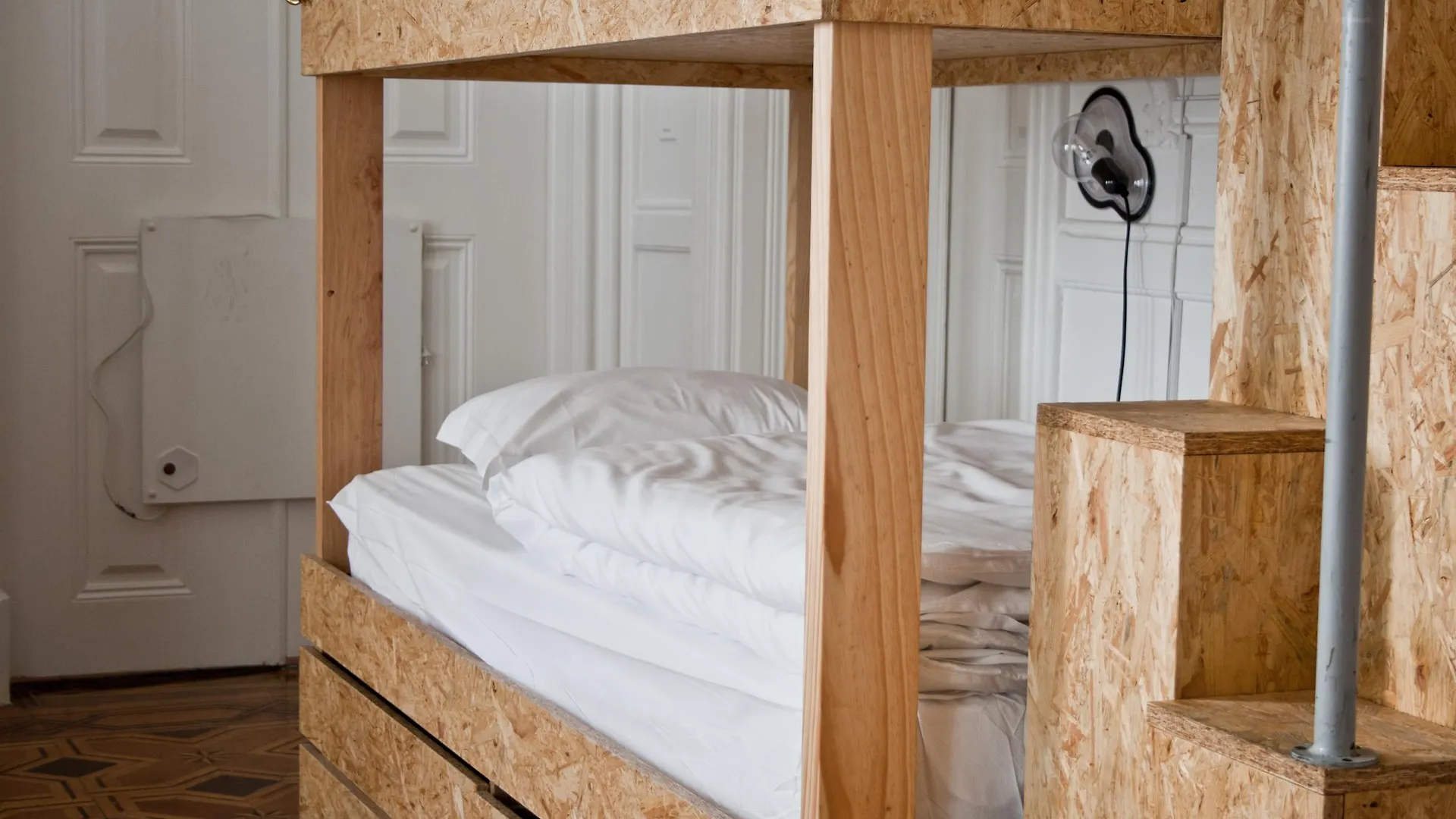 Hostel Independente Principe Real Lizbona